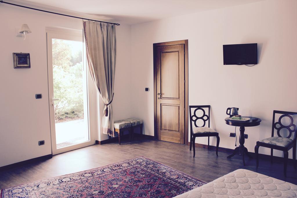 Cascina Castagneto Ξενοδοχείο CastellʼAlfero Εξωτερικό φωτογραφία
